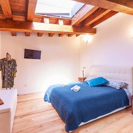 Vakalu-Piazza Duomo Charming Apartment Syracuse Esterno foto