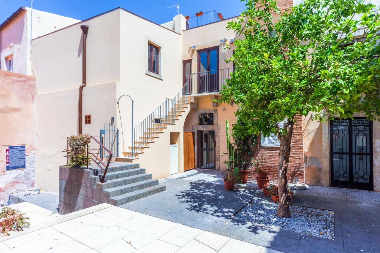 Vakalu-Piazza Duomo Charming Apartment Syracuse Esterno foto