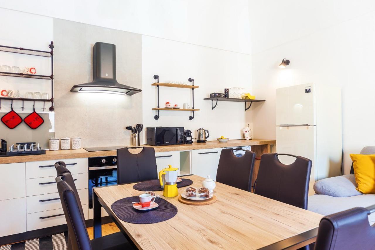 Vakalu-Piazza Duomo Charming Apartment Syracuse Esterno foto